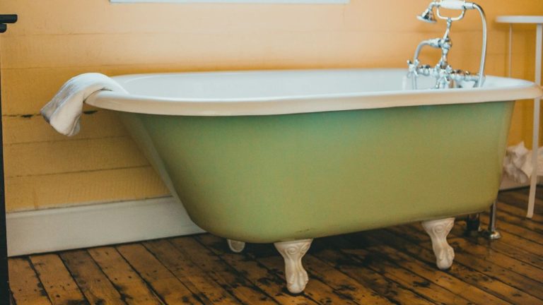 Peindre une baignoire