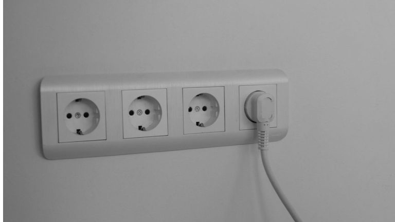 La phase et le neutre