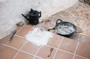 Réparer un coup dans un carrelage